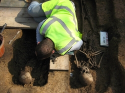 Excavating medieval skeletons